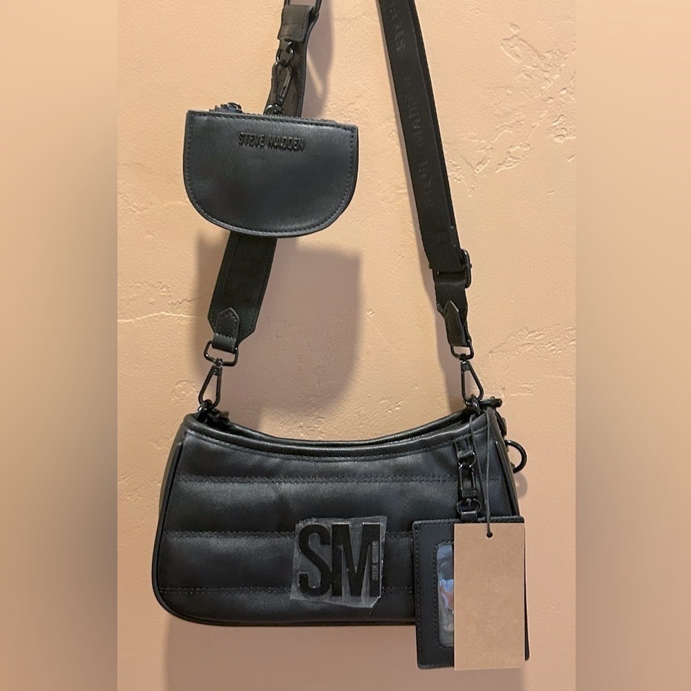 STEVE MADDEN BZoia Black Quilted Crossbody With Accessory Pouch.